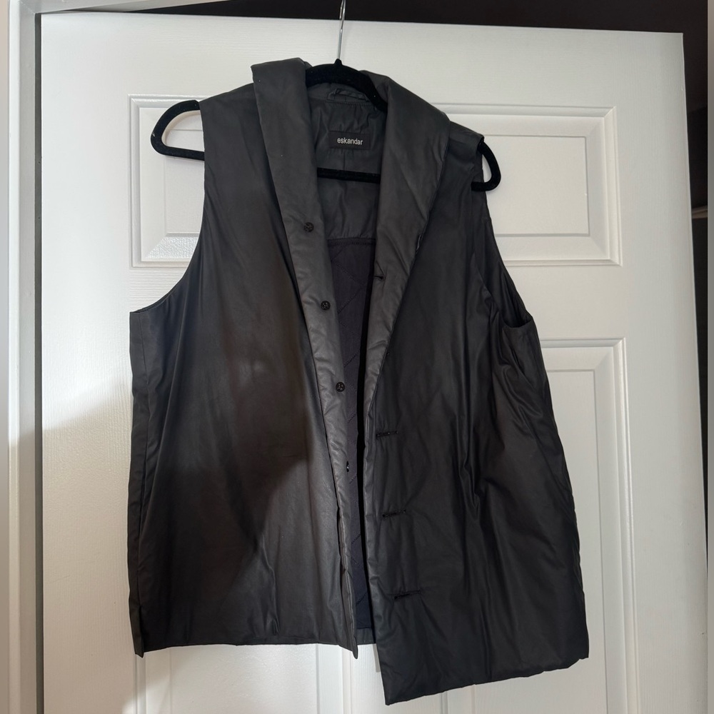 Eskandar Black Puff Vest